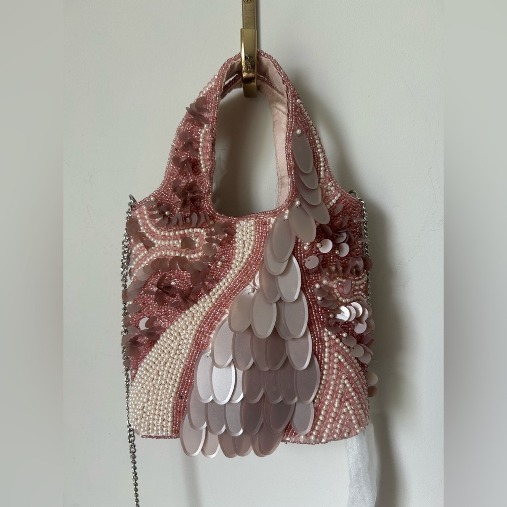 Viral Beaded blush pink Sequins hand Bag with silver chain strap - Picture 6 of 6